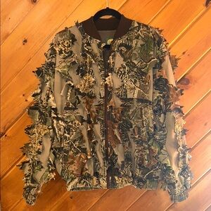 Cabela's brown seclusion camouflage bomber jacket w/ 3D leaf pattern